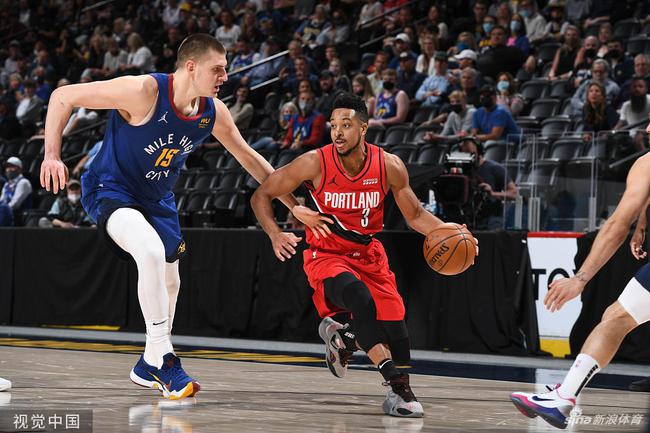 倍感振奋 倍感振奋