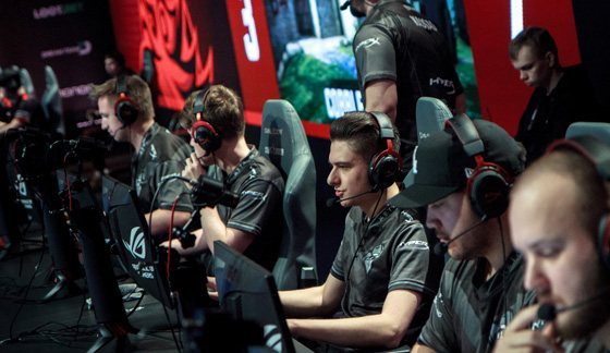 勇士队的斯 勇士队的斯