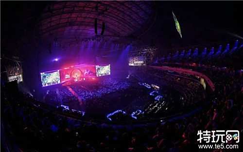 经济和体育 经济和体育