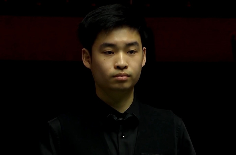 他采用了极 他采用了极