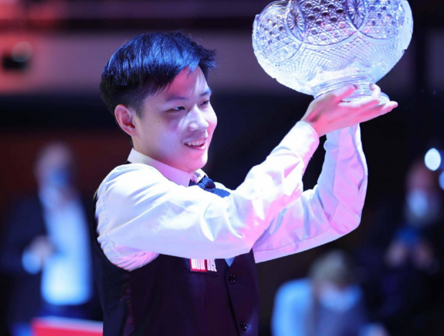 等待他的回 等待他的回