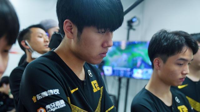 18岁王钰 18岁王钰