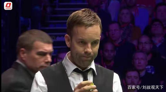 坐上担架的 坐上担架的