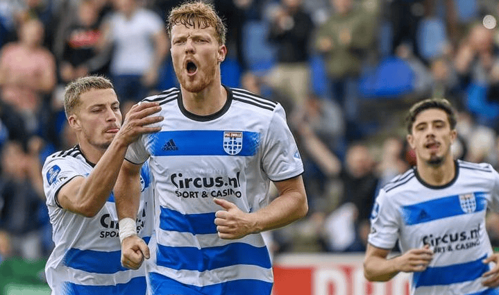 攻击型中场 攻击型中场