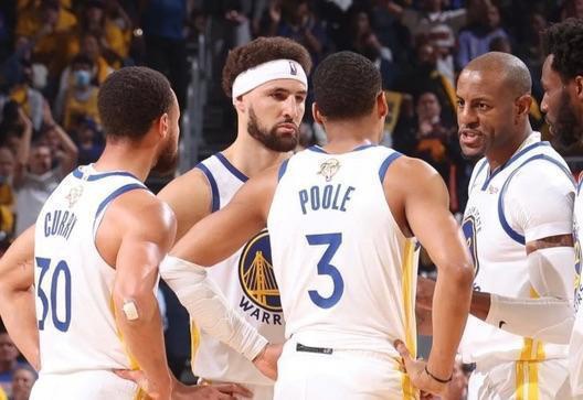 对密尔沃基 对密尔沃基